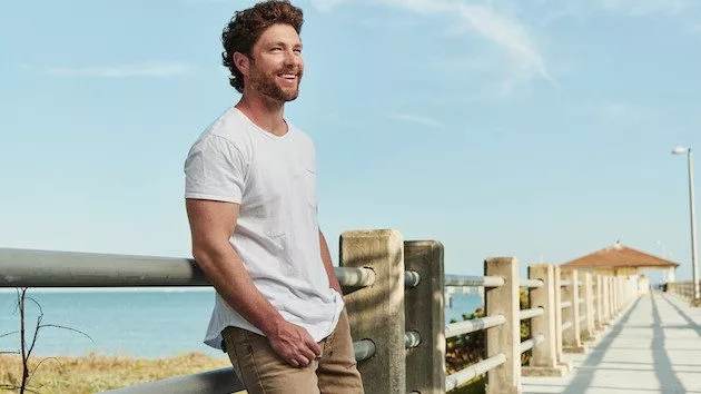 m_chrislane-3