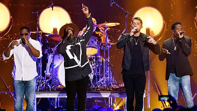 getty_brettyoungboyziimen_112421
