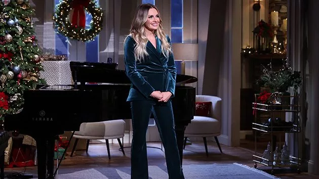 m_carlypearcecmacountrychristmas_11302021