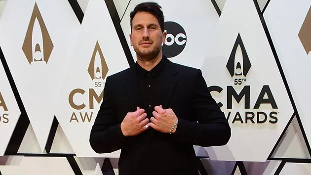 m_russelldickersoncmas_12132021