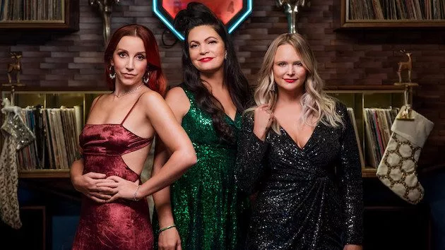 m_pistolannies-2-2