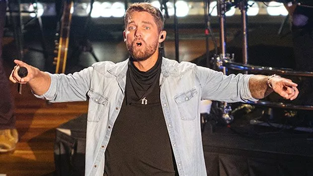 getty_brettyoung_122221