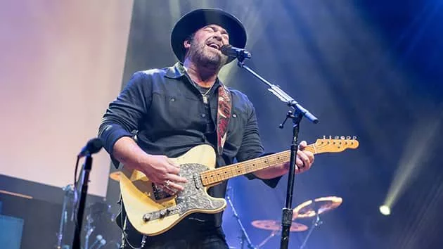 m_leebricepressimage_01112022