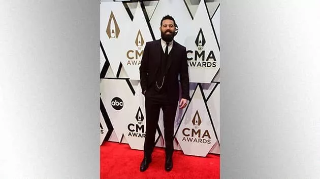 m_jordandaviscmaawards_01172022