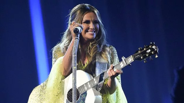 m_carlypearce28529