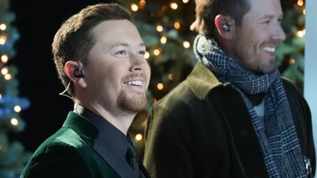 m_scottymccreerycmaxmas2022