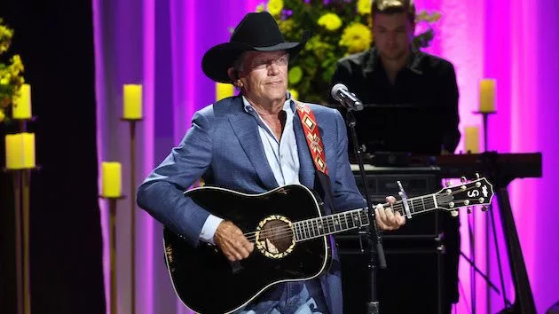 getty_george_strait_12232022