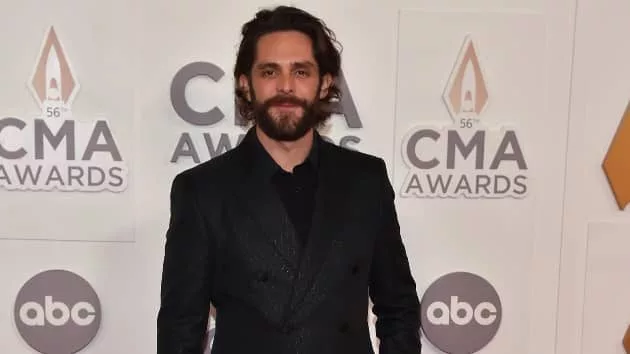 m_thomasrhettcmas22