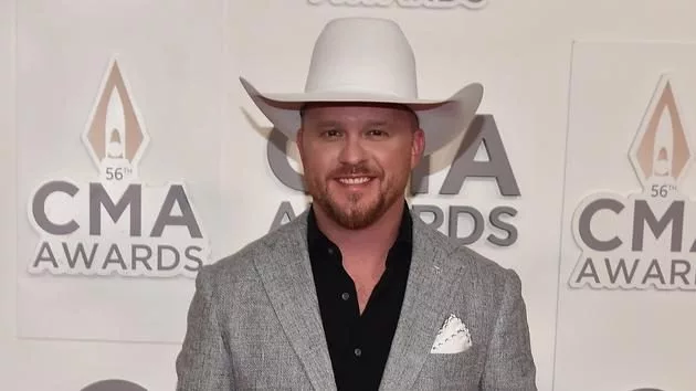 m_codyjohnsoncmaawards2022abc237567
