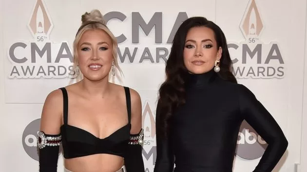 m_maddieandtaecmaawards2022redcarpetabc189081