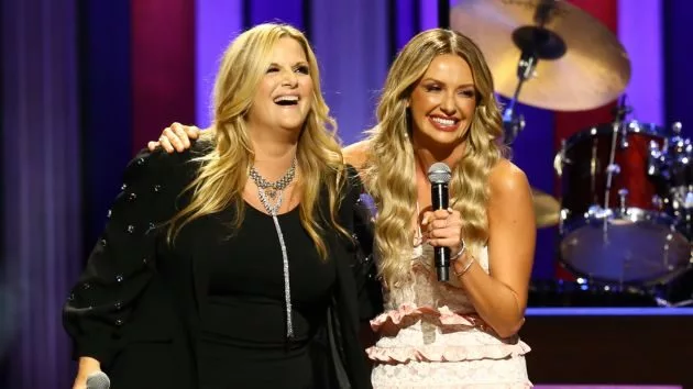 g_carlypearcetrishayearwood2023126605