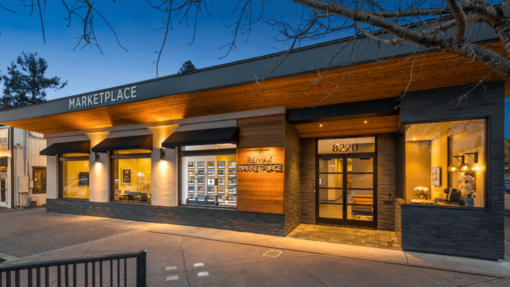 remax-marketplace-1000x563930598-1