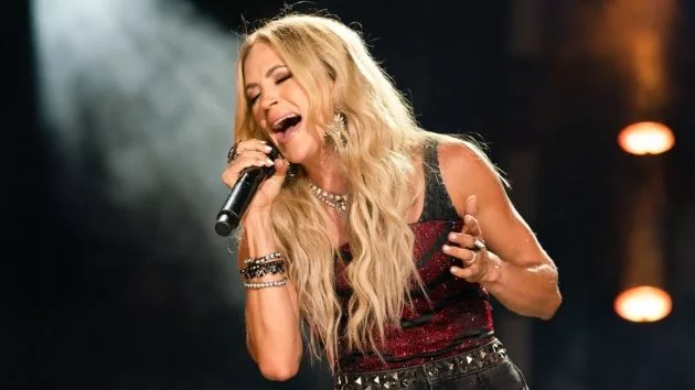 m_carrieunderwood2022cmafestabc137733