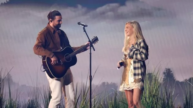 g_kelseaballerininoahkahanacmawards2024jason20kempingettyimages571673