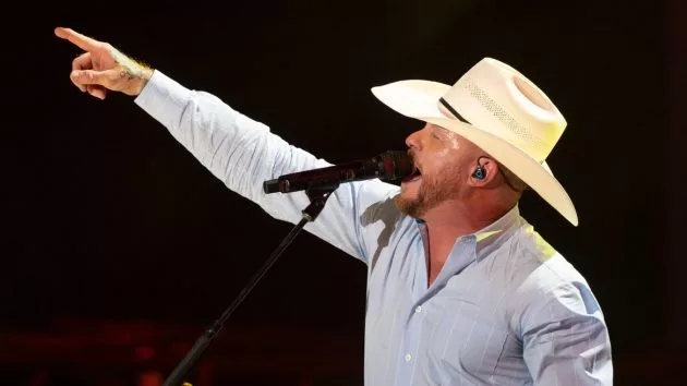 m_codyjohnsoncmafest2024disneylarrymccormack628477