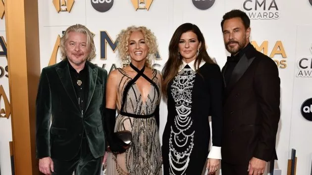 m_littlebigtown2024cmafest1disneyscottkirkland577174