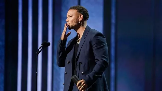 g_kanebrownpeopleschoicecountryawards2024729867