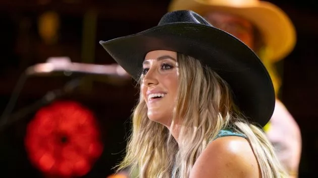 m_laineywilson2024cmafest5disneylarrymccormack31486