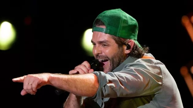m_thomasrhett2024cmafest2disneylarrymccormack67564