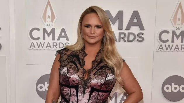 m_mirandalambert2022cmaawardsredcarpet317257