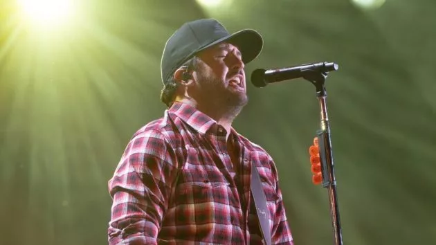 m_lukebryan2024cmafest2disneylarrymccormack838342