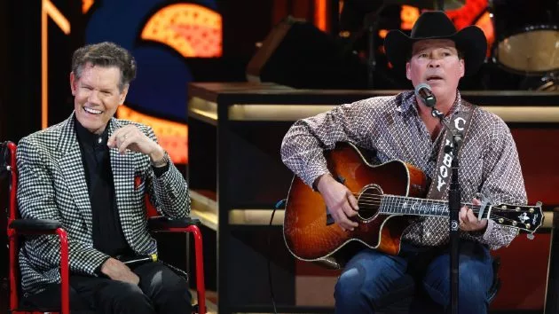 getty_randytravisclaywalkeropry396045