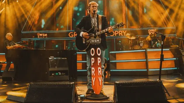 m_hudsonwestbrookoprydebut261013