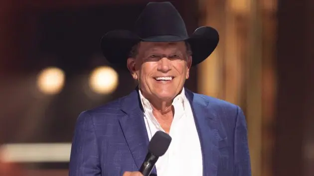 m_georgestraitcmaawards2025abc335993