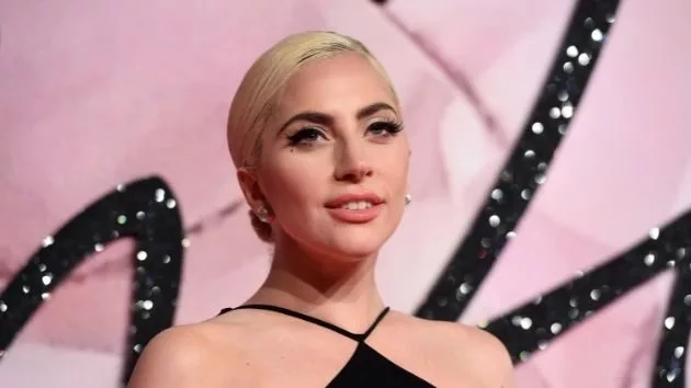 m_ladygaga_012522
