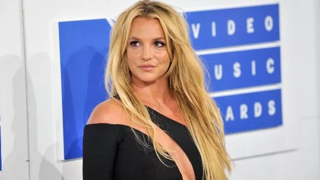 getty_britneyspears_012522