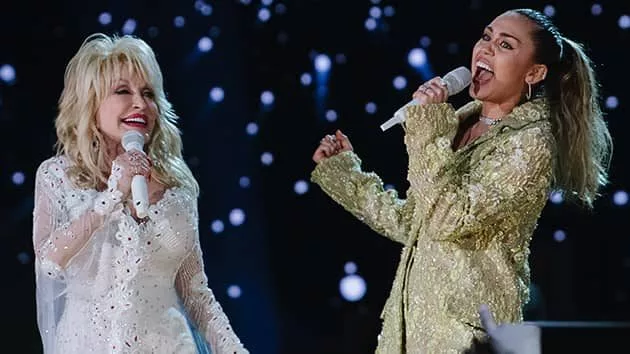 getty_miley_cyrus_dolly_021022