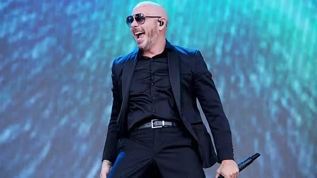 getty_pitbull_041122