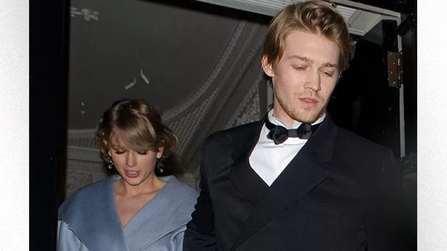 getty_joe_alwyn_taylor_swift_042022