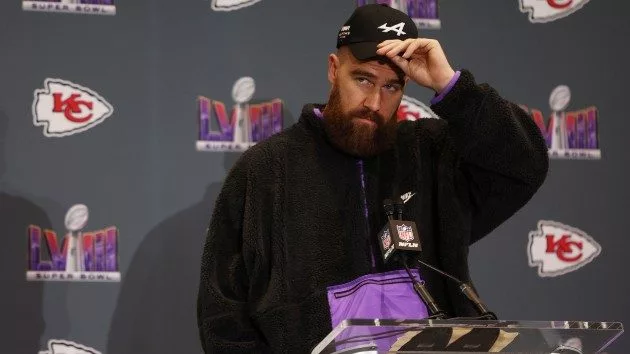 getty_travisatpodium_02082449711