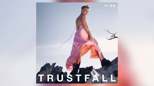 m_pinktrustfall_11182278500