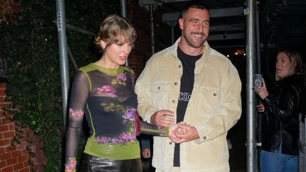getty_taylorandtravisnyc_111523472862