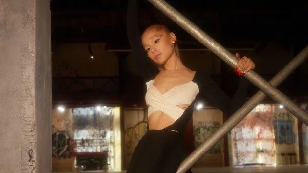 m_arianagrade_katiatemkin_011224823878