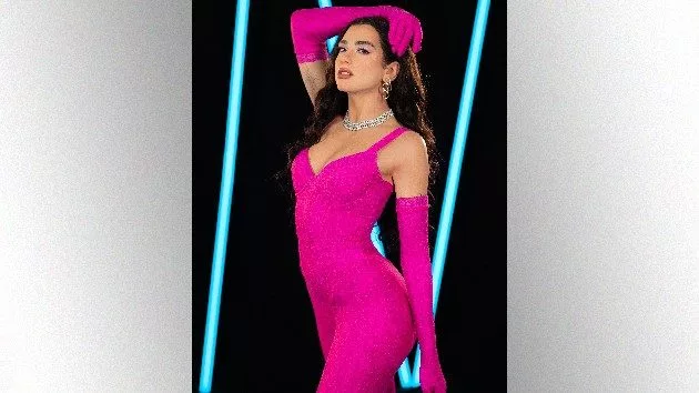 m_madametussaudsdualipa_031424104913