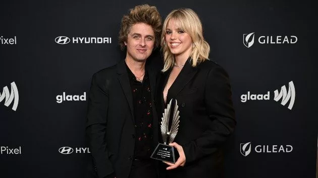 getty_reneeandbilliejoe_031524866167
