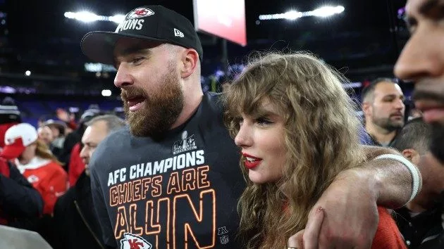 getty_taylorandtravisafc2_022224401382