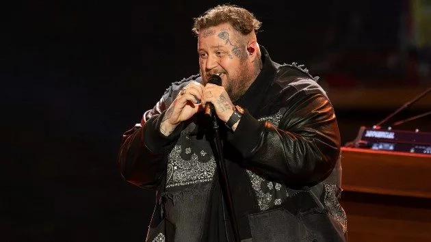 m_jellyrollonidol_mccandless_041224818120