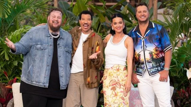 m_jellyrollandamericanidoljudges_041624841982