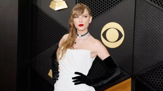 getty_taylorswiftgrammycarpet_041824480329