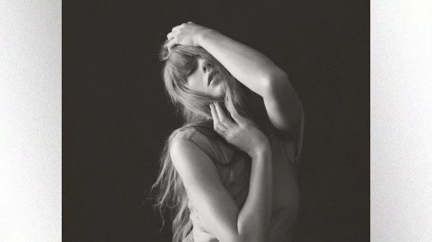 m_taylorswifttheblackdog_042224205377