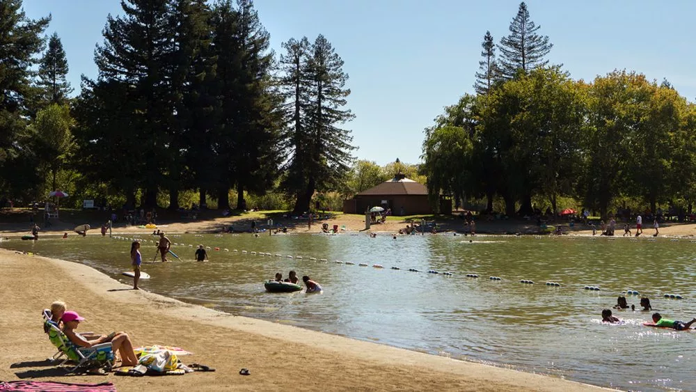 spring-lake-swimming-lagoon-1330-1000x563964880-1