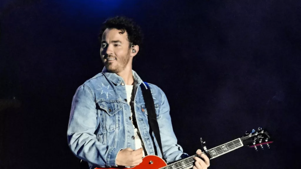 getty_kevinjonas_06122415892