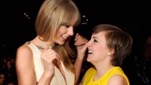 getty_taylorandlena_071024984333