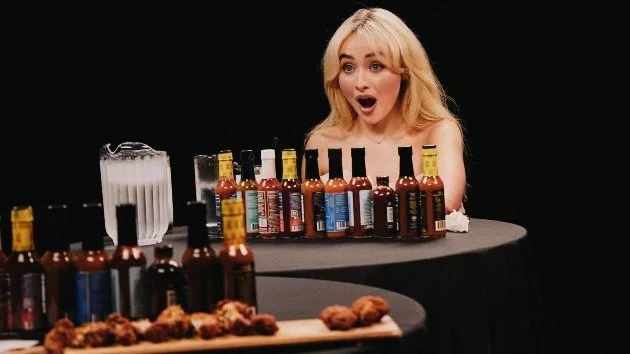 m_sabrinacarpenterhotones_07112426010