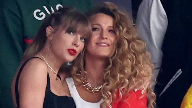 getty_blakelivelyandtaylorswift_080624880210