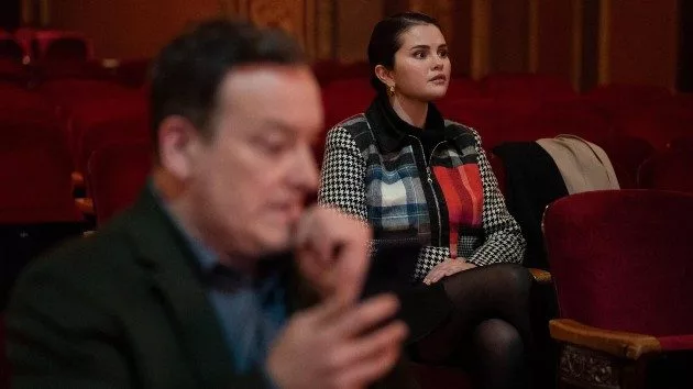 m_selenagomezomitb_080624677528